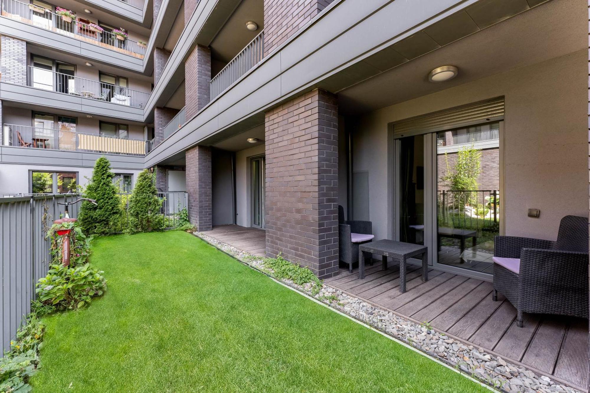 Nadwislanska 11 Apartment With Garden Krakow Exterior photo